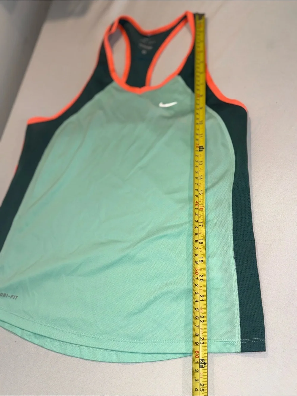 Nike Dri-Fit Women Green/Teal athletic Activewear Razorback Tank Top Size Medium